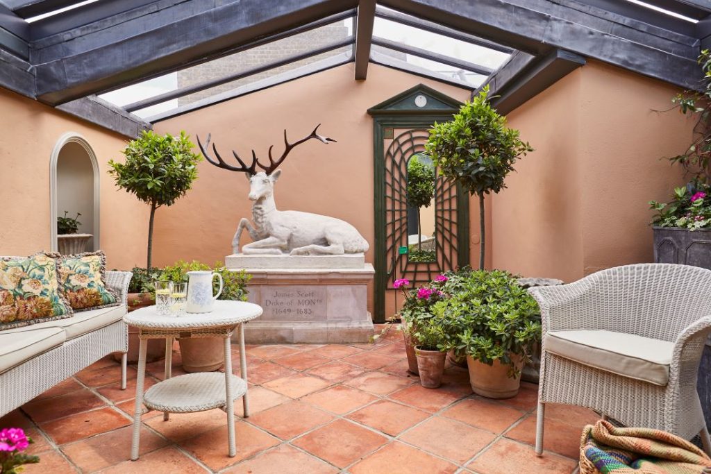 ‘s, Duke of Monmouth, Terrace, JAA_1336