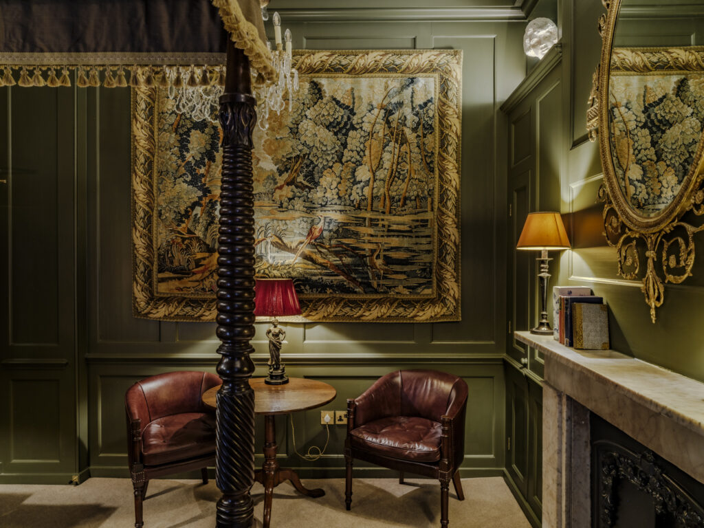 Hazlitts Superior Double MK.lr-11