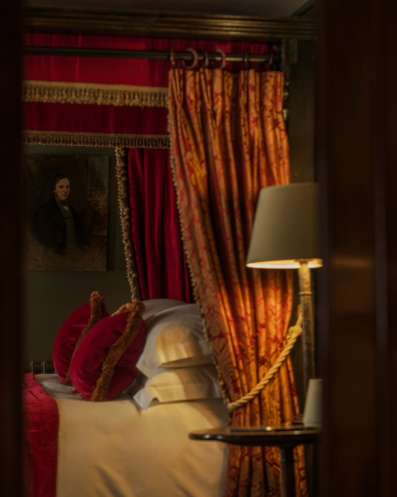 ‘s Superior Double Johnson Bed